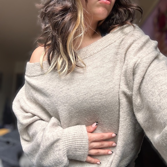 express tie front off the shoulder cropped sweater beige cream size medium - Picture 3 of 5